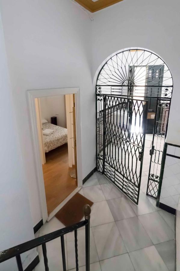 Sf - Shiny Apartment In City Centre Seville Exterior photo